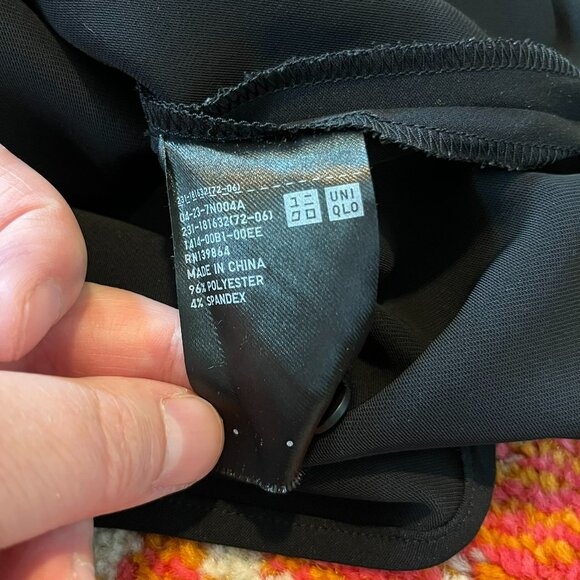 Set of 2 Uniqlo Drape Dolman Short-Sleeve Blouses, Black and Green, size Small - Picture 8 of 16